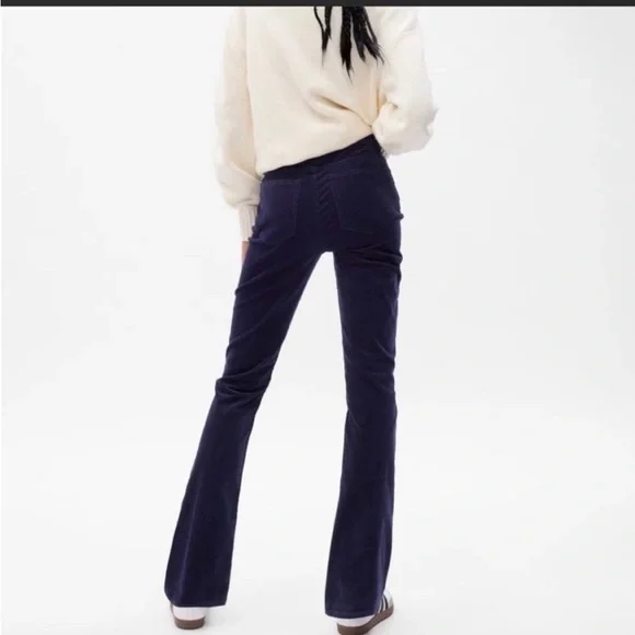 The GAP Navy Corduroy Flare Pants 29 Mid Rise - Picture 2 of 3